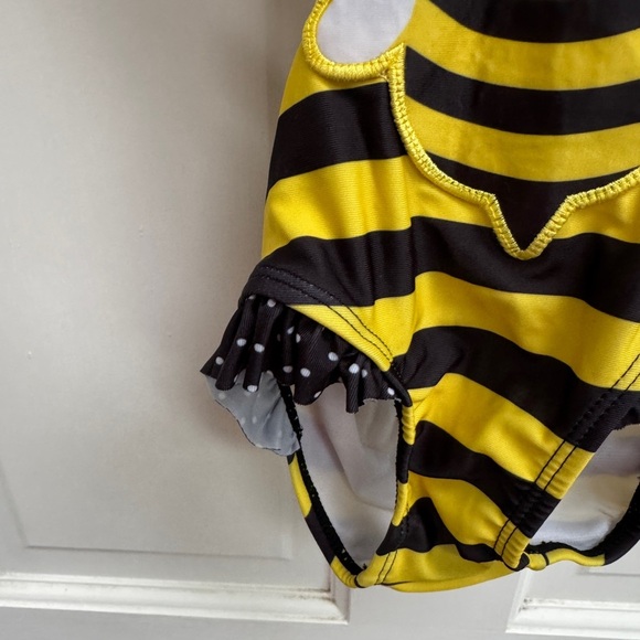NWOT Wetsuit Club 18M Black & Yellow Bumble Bee One piece Bathingsuit - Picture 3 of 5